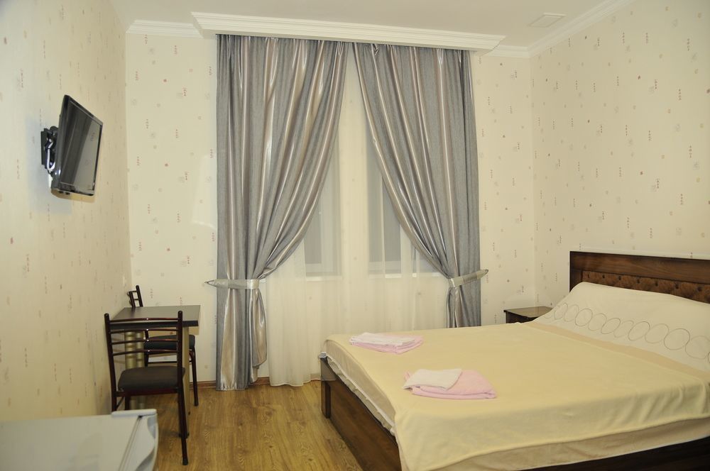 Alma-Ata Hotel Borzsomi Kültér fotó